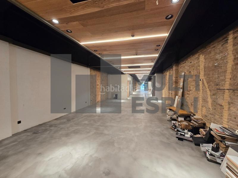 Foto 0efc22df-32eb-442d-8a9d-36d46a59f06d. Alquiler local comercial en L´Antiga Esquerra de l´Eixample Barcelona