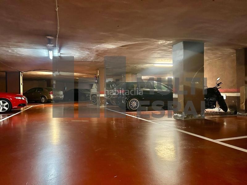 Foto cb2dd3b9-0e44-4020-80f1-a5345bf43c88. Location parking voiture dans La Nova Esquerra de l´Eixample Barcelona