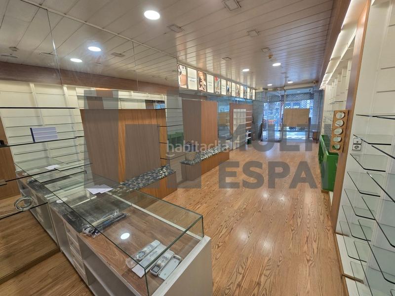 Foto a5c7a0cb-c2ad-4fa0-8b14-fdac36b744ed. Alquiler local comercial en Dreta de l´Eixample Barcelona