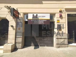 Business premise in Carrer de Calvet 51