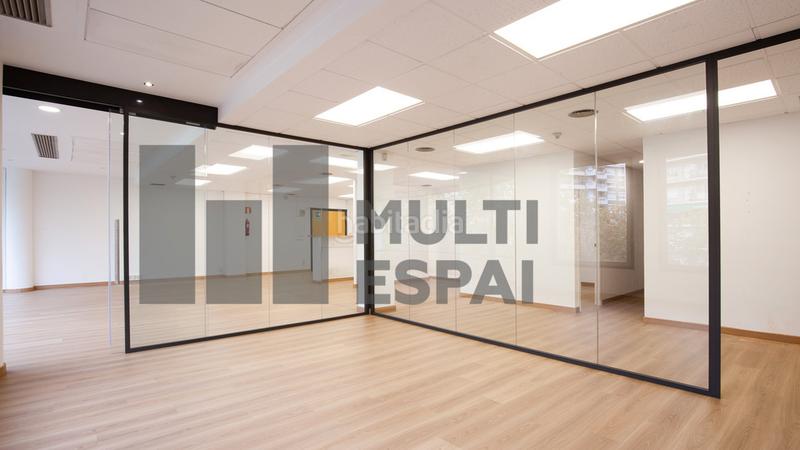 Foto 32574481-2f0f-42e4-870e-d936435a40e2. Miete büro mit heizung in Barri de les Corts Barcelona