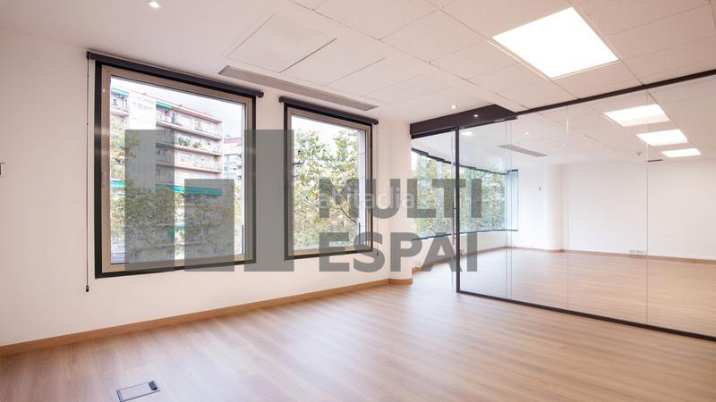 Foto f48bf46c-14d8-4f4f-a905-b6ee1bf2689f. Miete büro mit heizung in Barri de les Corts Barcelona