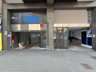 Business premise in Carrer d'Aragó