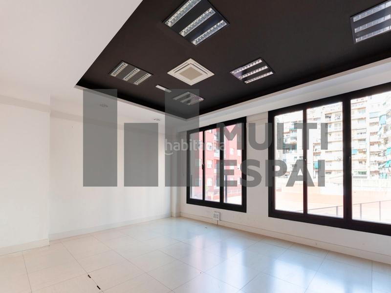 Foto 52e18cff-9c8b-41ef-bf90-05080deda99e. Rent office space with heating in Sant Ramon - Maternitat Barcelona