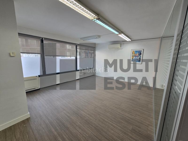 Foto 66b3f50b-12e9-46e8-955f-4ea61c92e7a5. Alquiler local comercial en Dreta de l´Eixample Barcelona