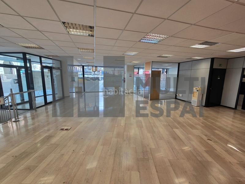 Foto 7fb9f5a2-b136-46de-8d96-07532f020a03. Alquiler local comercial en Dreta de l´Eixample Barcelona