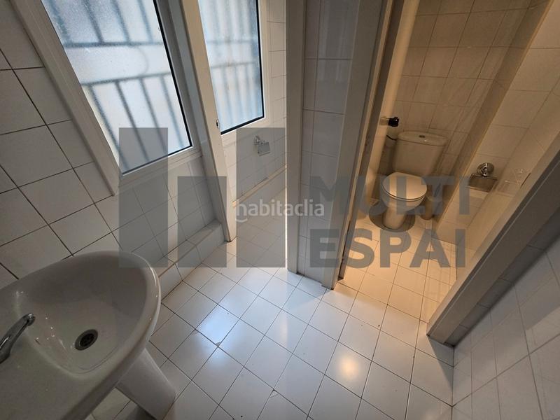 Foto b554523d-c1f5-4a3e-849c-5b4719259a15. Alquiler local comercial en Dreta de l´Eixample Barcelona
