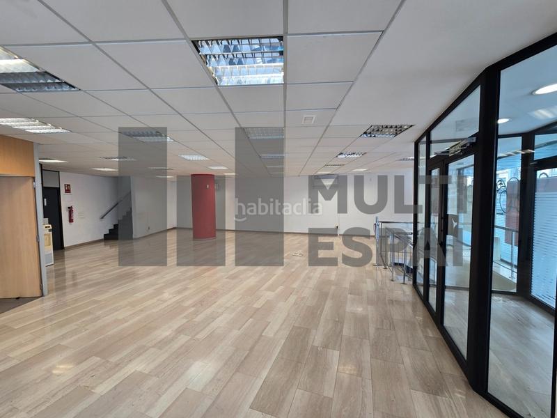 Foto c97ec371-b050-4daa-bb8a-d67d702269ca. Alquiler local comercial en Dreta de l´Eixample Barcelona
