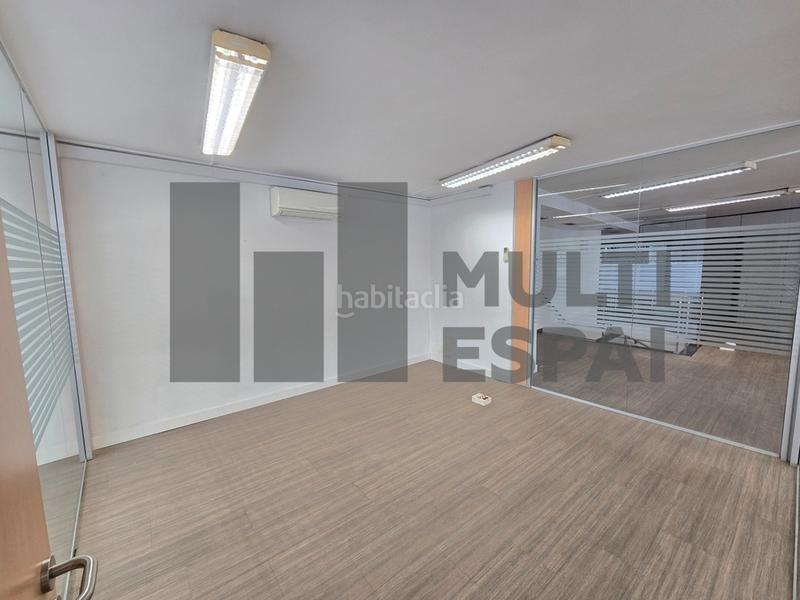 Foto ca23d82c-65cf-44f1-8dc5-fc669c7713c7. Alquiler local comercial en Dreta de l´Eixample Barcelona