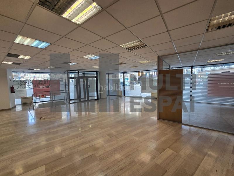 Foto fb371156-9dad-48e4-bede-151575800623. Alquiler local comercial en Dreta de l´Eixample Barcelona