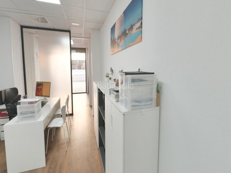 Foto 37704717-a567-4b12-bae1-32a523ac2ca5. Local comercial en Raval Barcelona