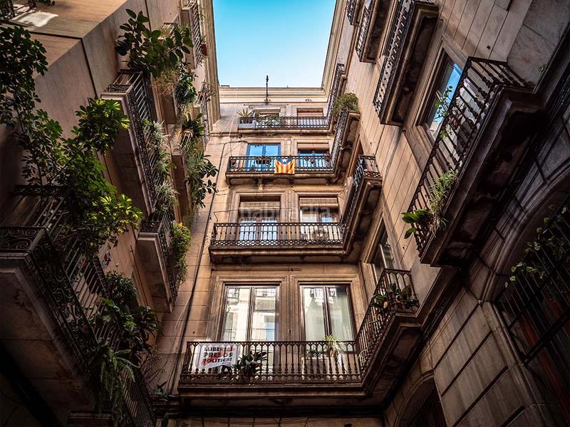 Foto 0a4ae54b-1755-430b-a58b-652080e81c82. Local comercial en L´Antiga Esquerra de l´Eixample Barcelona