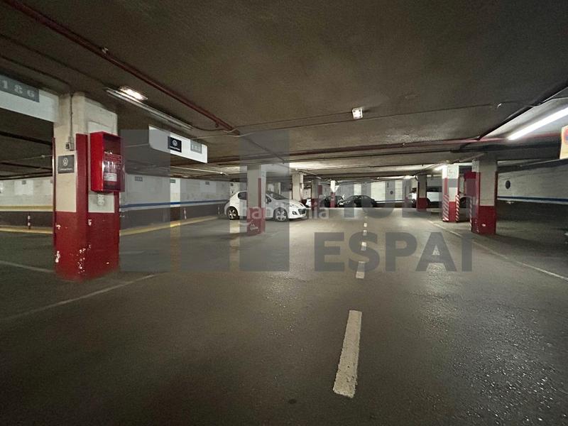 Foto bdd2faaf-a394-4794-acb3-5173c609ce75. Parking coche en Dreta de l´Eixample Barcelona