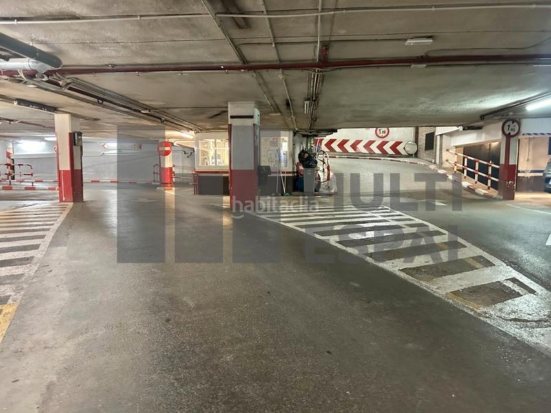 Foto 2e547a67-376c-4499-b4af-1c868d893bfc. Car parking in Dreta de l´Eixample Barcelona