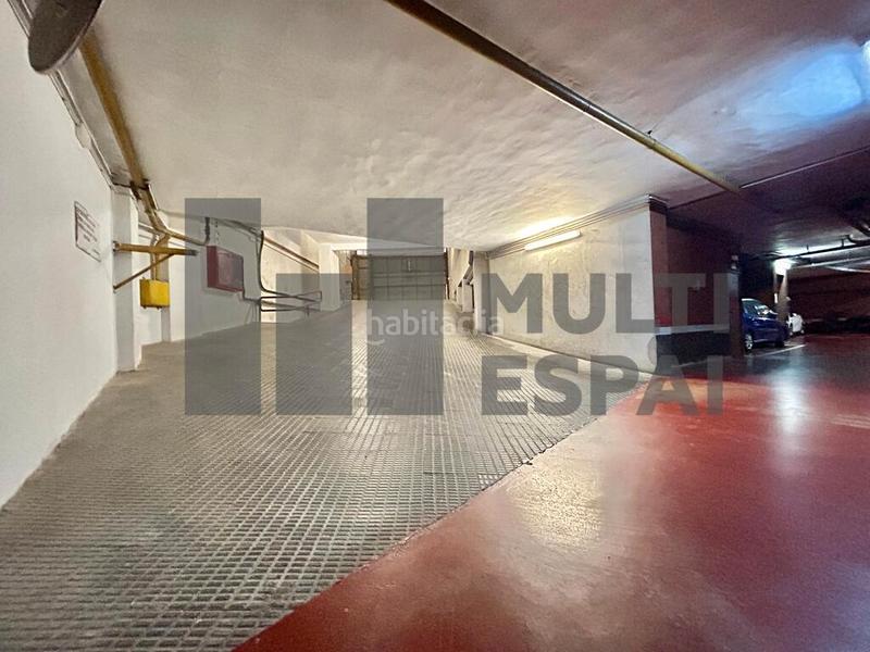 Foto 4ab6d80b-4126-4702-9172-946c82588bca. Alquiler parking coche en La Nova Esquerra de l´Eixample Barcelona