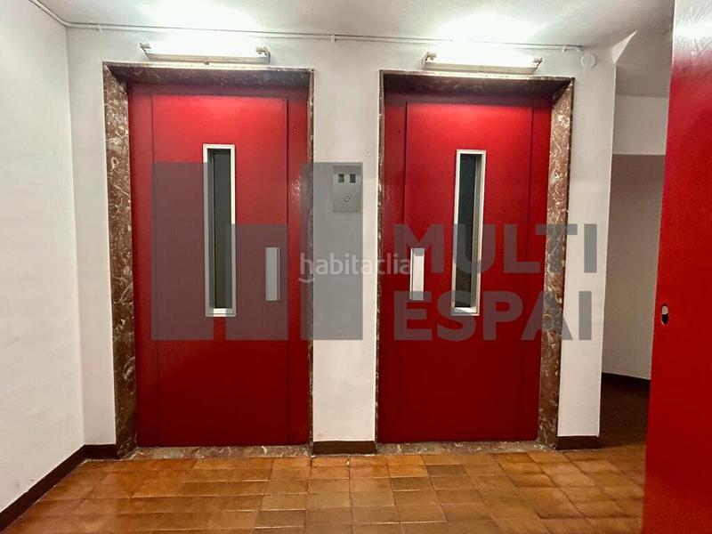 Foto 560a8f18-40e8-49a5-9890-b9c33fa689aa. Alquiler parking coche en La Nova Esquerra de l´Eixample Barcelona