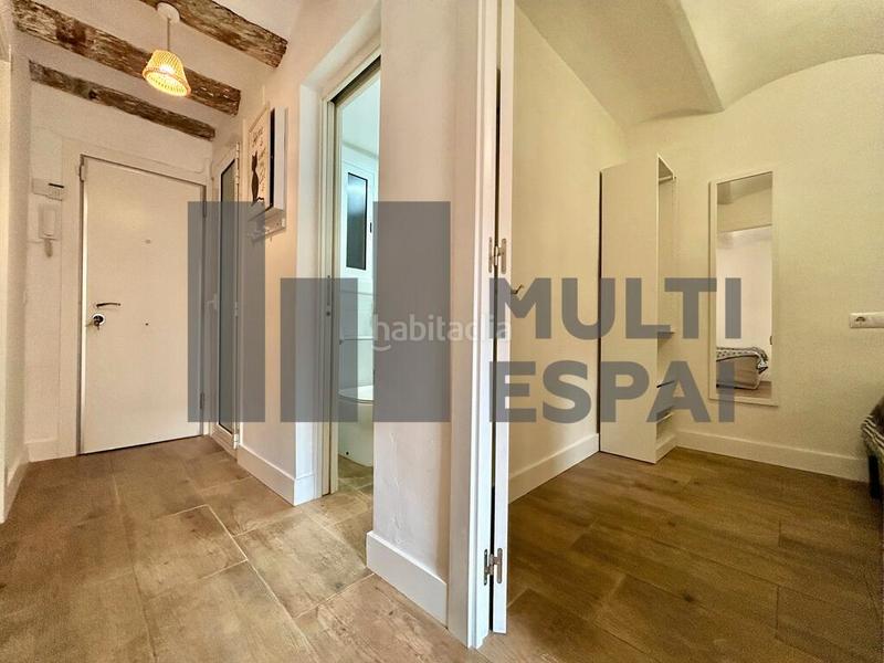 Foto 129e6a3f-6263-4ba8-893a-11b6424c6ea3. Piso en Raval Barcelona