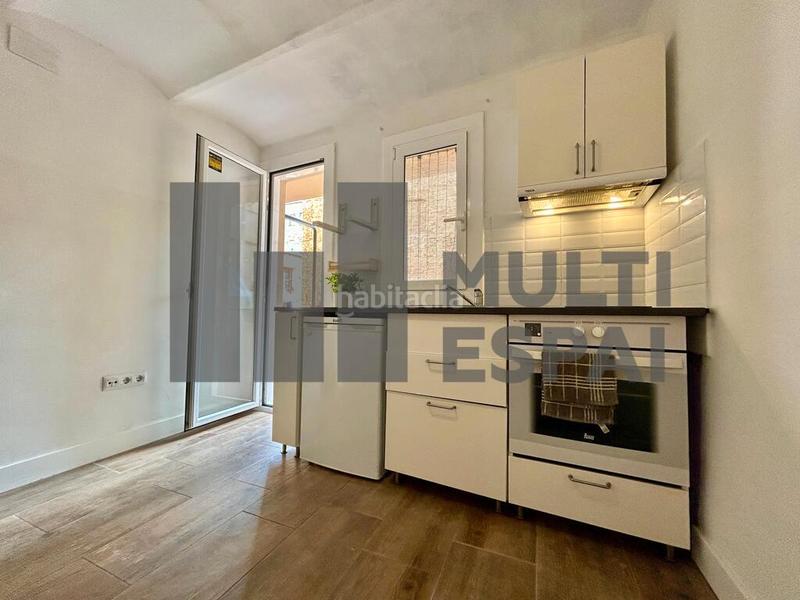 Foto 31ef24f5-0375-4b46-8c82-19ceaabef4d3. Piso en Raval Barcelona