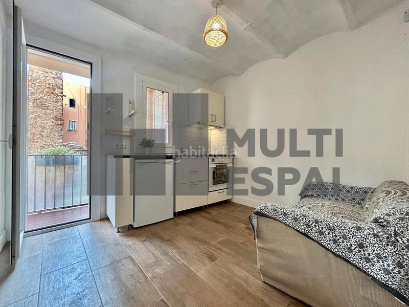 Foto 9b423f35-4a88-4623-bea1-728244a69e7f. Piso en Raval Barcelona