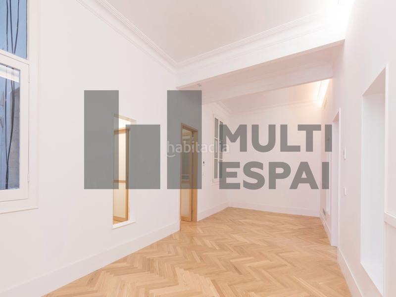 Foto 4dcc6d66-0a7b-4ee9-892b-0d7224c9b297. Miete büro in Dreta de l´Eixample Barcelona