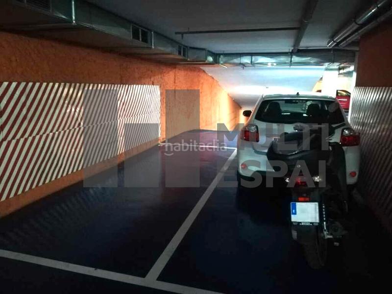 Foto c1ff3c6e-592e-4ccb-9db5-c9c8dd51496f. Parking coche en Dreta de l´Eixample Barcelona