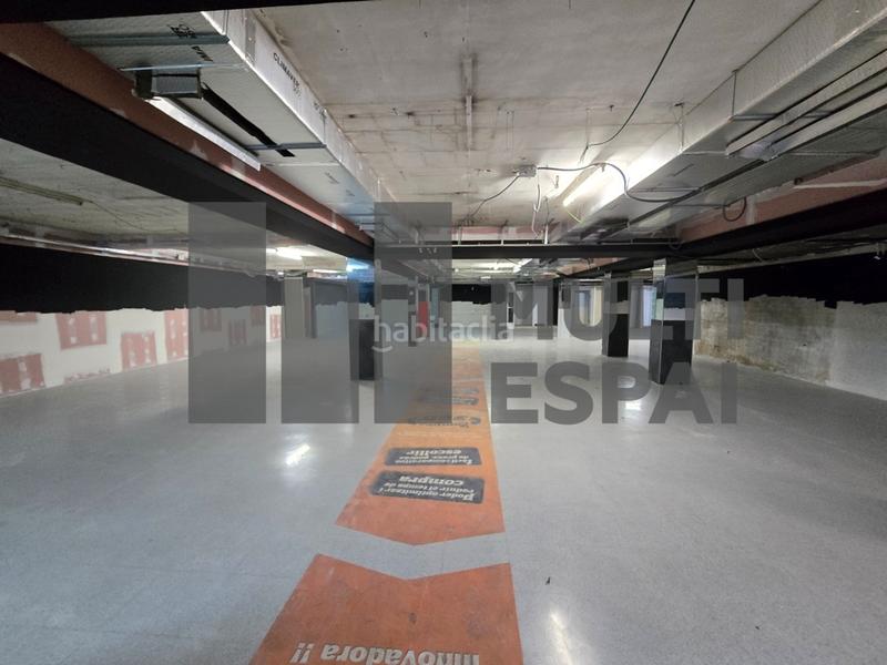 Foto 7ad4362d-6faf-4c3d-a047-83088d494f7f. Local comercial en El Camp de l´Arpa del Clot Barcelona