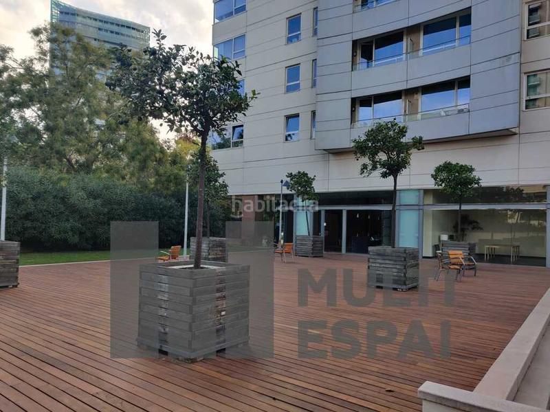 Foto 45d6f722-0c16-4509-874f-29821e2bee58. Lloguer pis amb calefacció piscina a Diagonal Mar i el Front Marítim del Poblenou Barcelona