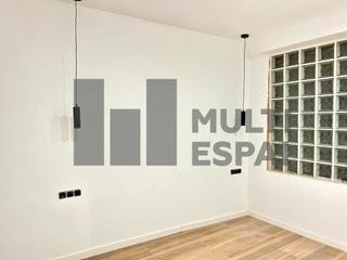 Studio  Carrer de sant salvador