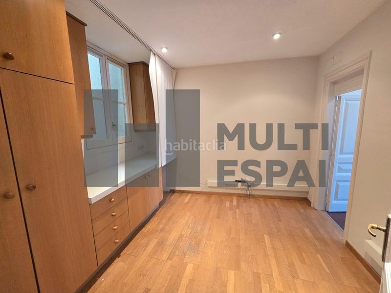 Foto 8cc0813c-b9ba-487b-9019-a8dc7098e314. Miete büro mit heizung in Dreta de l´Eixample Barcelona