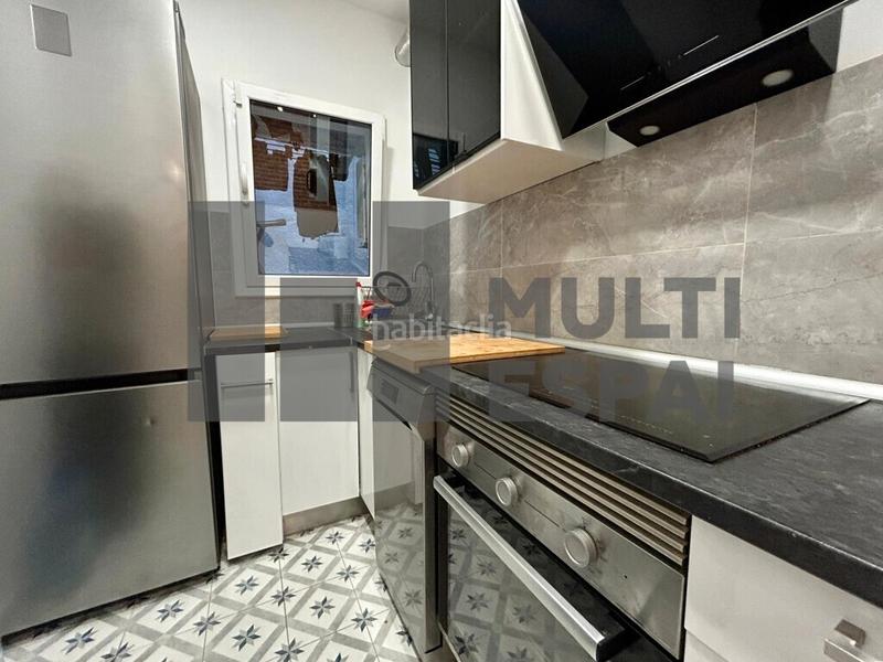 Foto 5f3a61b7-4dbe-4c72-bc02-875bd6e150d7. Flat in Baix Guinardó Barcelona