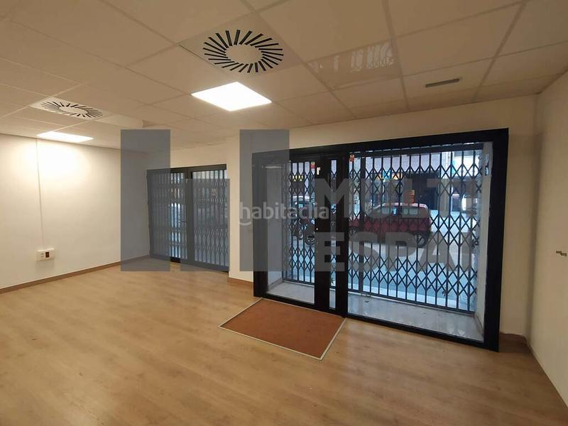 Foto 86ce4db1-fdb8-443d-a7bf-94bf1ec9c9d3. Lloguer local comercial amb calefacció a La Nova Esquerra de l´Eixample Barcelona