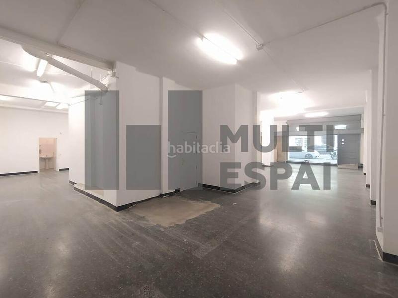 Foto 86d17c90-aa1e-4d51-b969-5b838b0c0722. Lloguer local comercial a Sant Antoni Barcelona