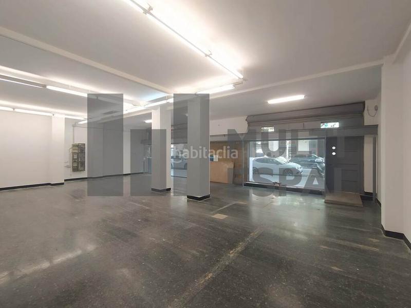 Foto 8314ab04-ae2b-49a0-93f8-ecc48523ae76. Local comercial a Sant Antoni Barcelona