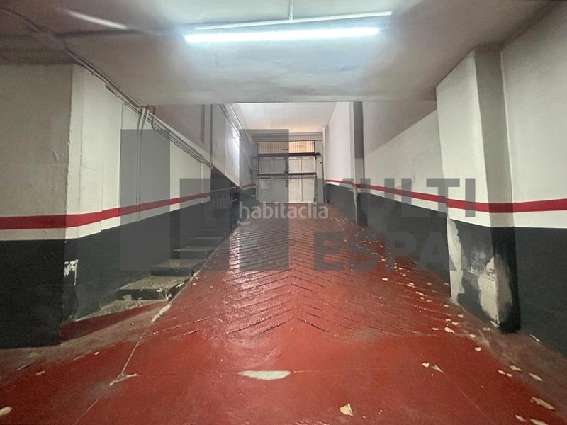 Foto 6a7608bc-01d7-4e9c-8cdc-353c062eb20d. Autoparkplatz in Sants-Badal Barcelona