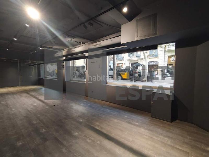 Foto ae06fb85-8333-48e4-b36f-fd56049f86d2. Alquiler local comercial en L´Antiga Esquerra de l´Eixample Barcelona