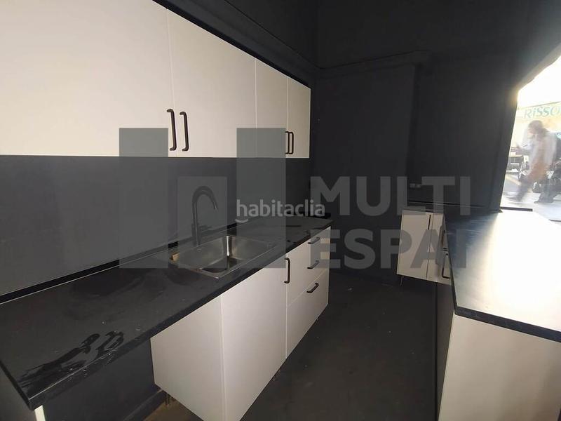 Foto 0e40f5b4-b013-4407-a009-a7e3c38ef2b9. Lloguer local comercial a L´Antiga Esquerra de l´Eixample Barcelona