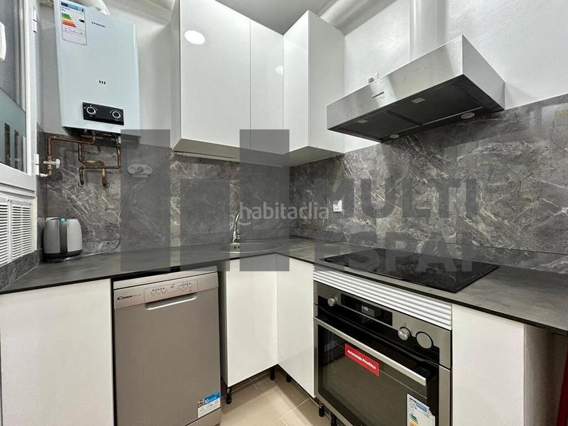 Foto d5b9d55c-5892-4969-8533-10816c86f5a8. Appartamento con riscaldamento in Raval Barcelona