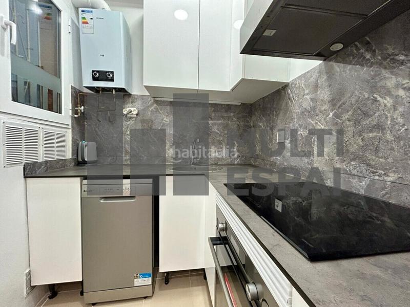 Foto e685bfd1-4715-4d86-820d-92aca3e64825. Piso en Raval Barcelona