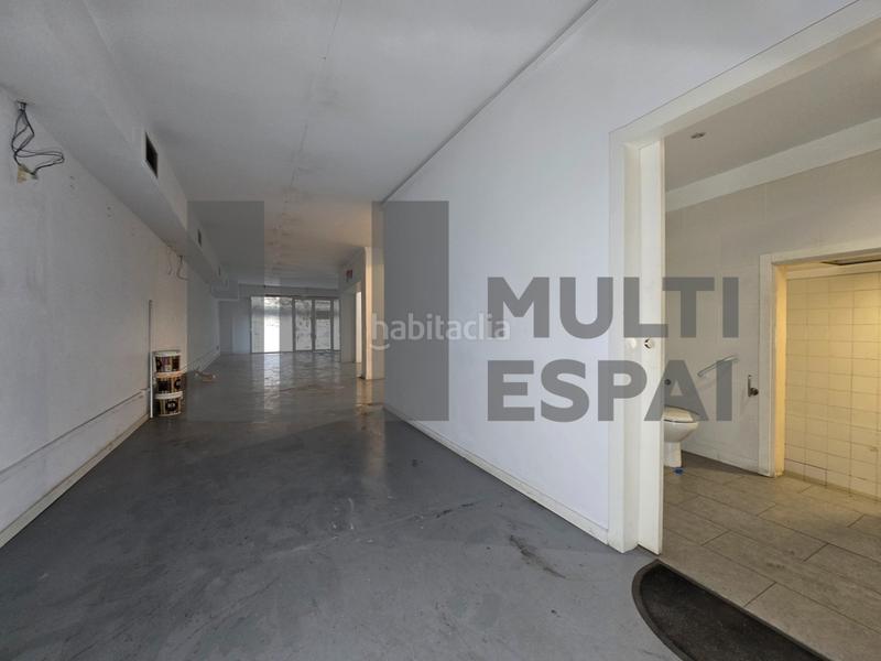 Foto 921dd242-37e6-42a3-94ae-4e782d1d1e9c. Local comercial a Sants Barcelona