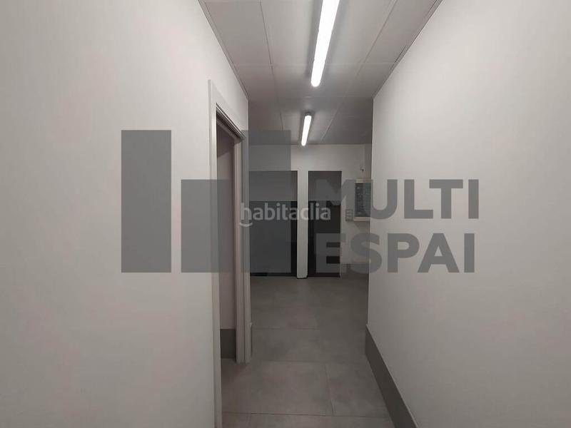 Foto 9de532ab-b267-45d3-a1ad-745a0da4e28b. Location local commercial dans Sant Antoni Barcelona