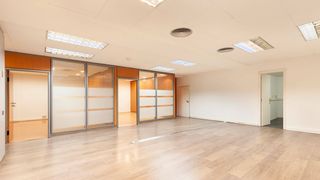 Rent Office space  Carrer de francesc carbonell