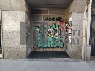 Local Comercial  Carrer de la constitució