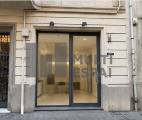 Business premise  Carrer de parís