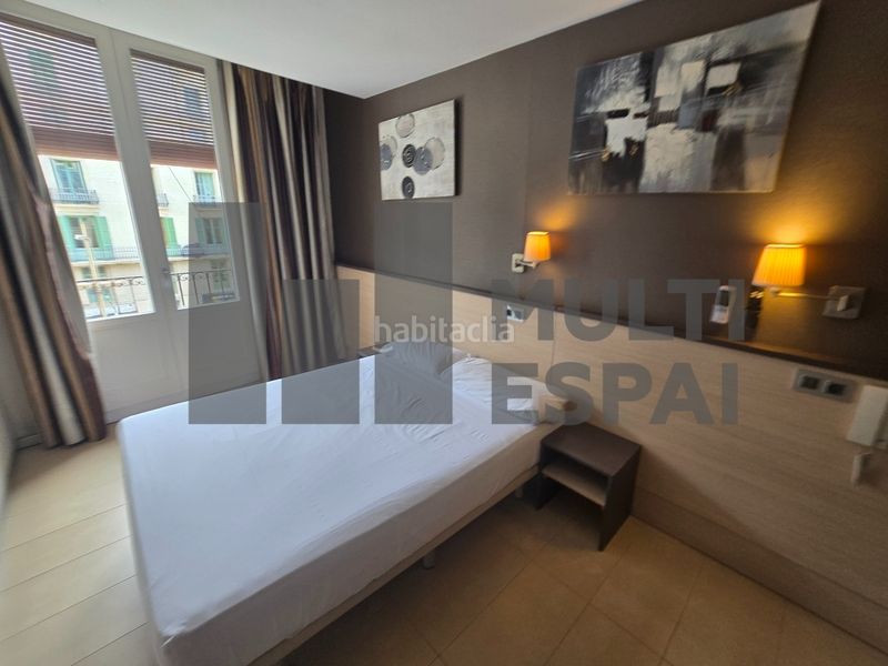 Foto 1e6b6cff-a7b0-490c-82d7-04523c151e87. Edifici a la rambla 79 a Raval Barcelona