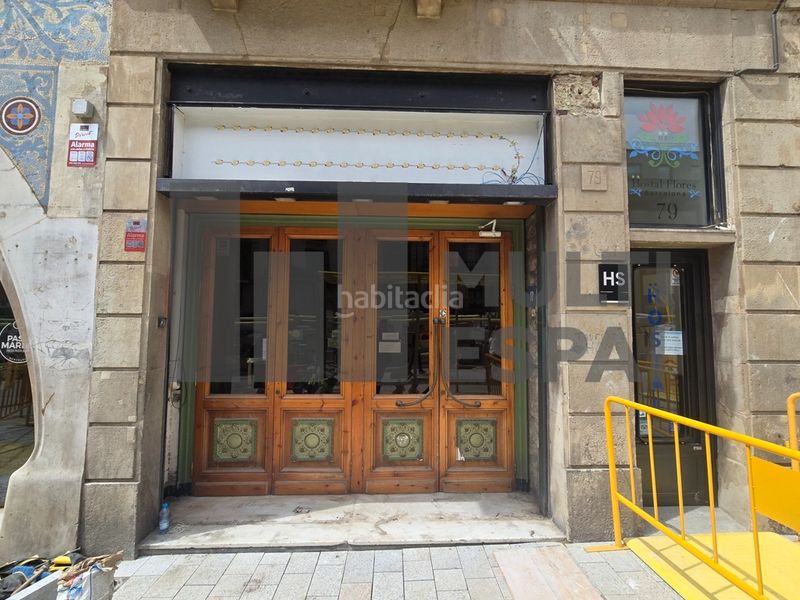 Foto 9d6aaec9-0f29-4910-ae99-a66cbb8433cc. Edifici a la rambla 79 a Raval Barcelona
