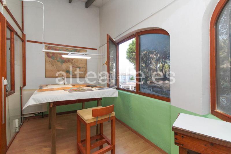 Foto 258f7fb8-1dd6-4023-9192-e5e7b18b0f8a. Casa a schiera con parcheggio piscina in Mascarat Altea