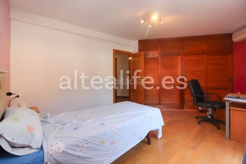 Foto 7932ef03-5c62-4260-bfac-db3ef3fc0253. Casa a schiera con parcheggio piscina in Mascarat Altea