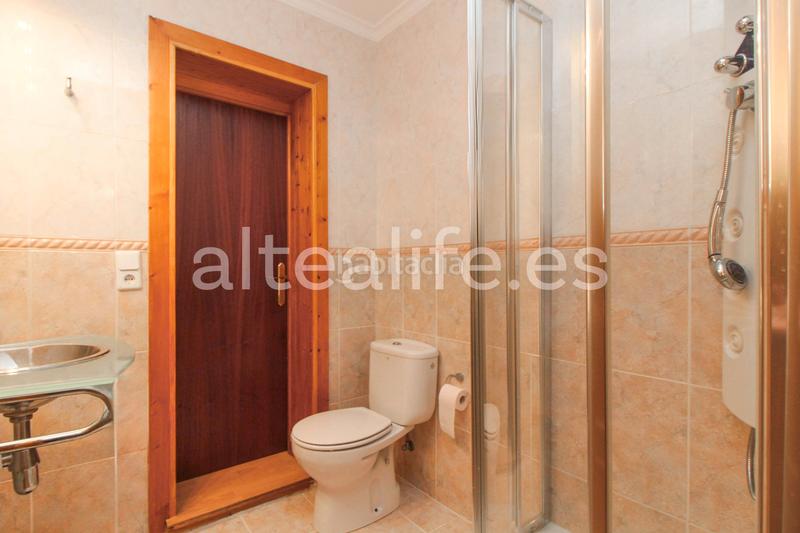 Foto dc79e126-b8ea-420f-a11e-e3a0d3855cab. Casa a schiera con parcheggio piscina in Mascarat Altea