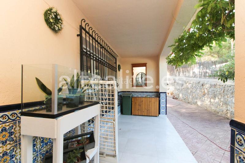 Foto e37032a8-6a2f-4589-90e8-464689879b5d. Casa a schiera con parcheggio piscina in Mascarat Altea