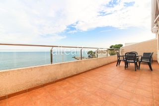 Ático en L´Olla. Ático con terraza de 30 m2 en la zona de la olla